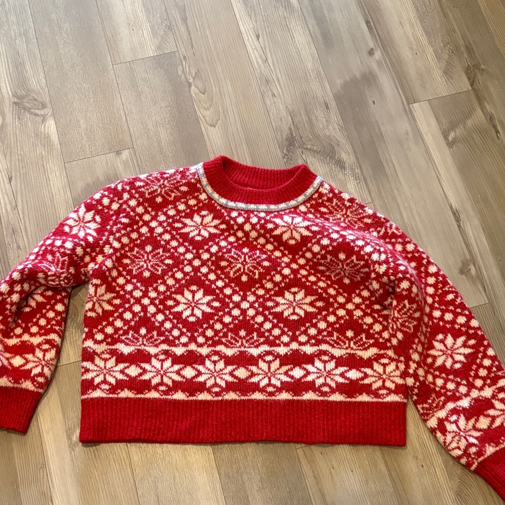 Universal Thread Red And White Patterned Sweater - image 1